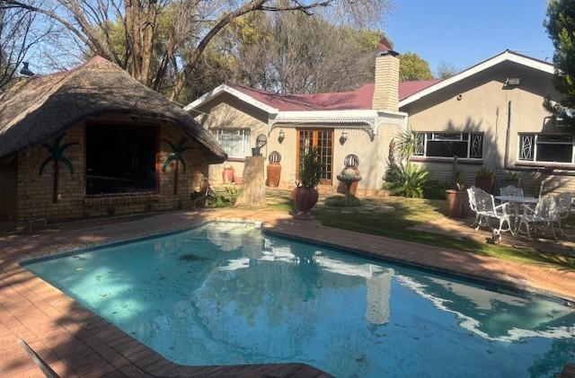 4 Bedroom Property for Sale in Wolmaransstad North West
